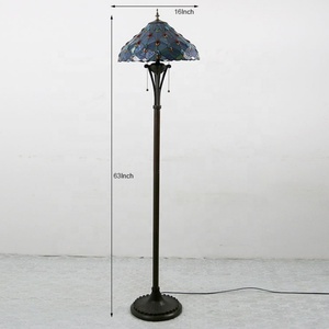 Lampes sur pied doubles LongHuiJing traditionnelles de style Tiffany avec plumes de paon, design en verre coloré de 63 pouces, base en résine multicolore - Product Image 6