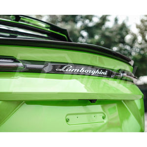 Embellecedor de tapa de maletero trasero de fibra de carbono seco para Lamborghini URUS - Product Image 5