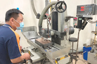 Services de polissage de moules de qualité supérieure, services de rectification, services d'électroérosion à fil, composants de moules industriels, capacités en acier inoxydable, usinage ISO9001