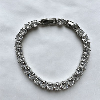 OEM ODM Bracelet Tennis Riviera Iced Out avec Zircon Cubique de 6mm, Sertissage Rond à 4 Griffes, Bijoux et Accessoires de Mode pour Femme