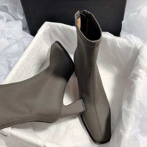 Botas Cortas Elegantes de Tacón Alto Estilo Francés 2026, Botas Elásticas de Estilo Coreano para Mujer - Product Image 4