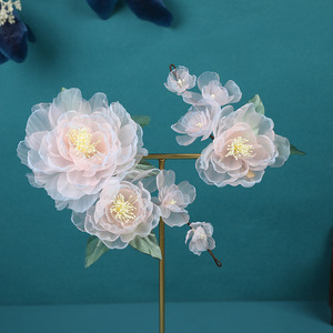 Nouvelle pince à cheveux en forme de pivoine rose dégradée, style chinois traditionnel, design original, faite à la main, estampillée à chaud, avec tige souple, pour coiffure Hanfu - Product Image 1