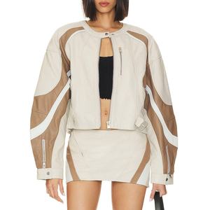 Conjunto de Cuero de Alta Calidad para Mujer al por Mayor: Chaqueta Corta con Cremallera Estilo Urbano y Falda Corta Acampanada de Cuero Brillante con Empalmes - Product Image 3