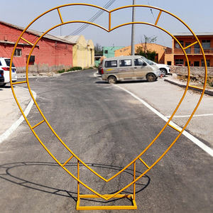 K-0508 हस्तनिर्मित यथार्थवादी दिल के आकार की शादी की सजावट लाल सफेद गुलाब का फूल मेहराब कृत्रिम फूल - Product Image 6