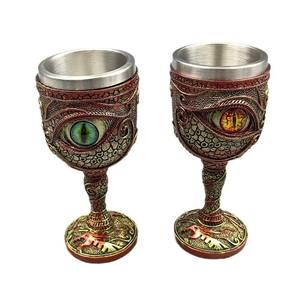 Copas de ojo de <span class=keywords><strong>diablo</strong></span> de serpiente de Halloween personalizadas copa de <span class=keywords><strong>vino</strong></span> de resina de origen de fábrica con artesanías decorativas de ojo de dragón Color rojo - Product Image 3