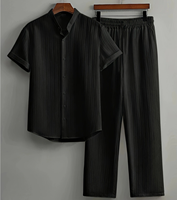 Ensemble chemise et short décontracté d'été pour homme, en polyester 100% respirant, tissé froissé, à manches courtes, deux pièces, coupe ample, sans coutures