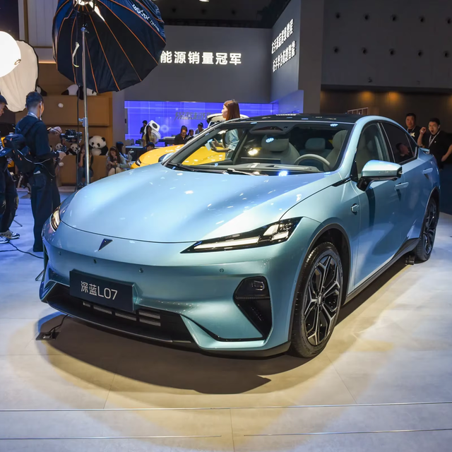 2026 China Factory Price New Deepal S07 Ultra EV Sedan Electric Vehicle Automatic LHD Fast Charging for Sale