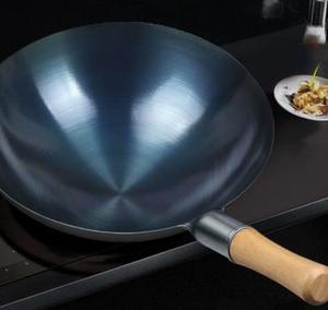 <span class=keywords><strong>Wok</strong></span> de hierro precurado con fondo redondo y mango de abedul, sartén para freír con mango de madera - Product Image 6