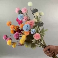 Vente en gros petit pompon artificiel en soie kiku chrysanthème intérieur décoratif floral pour Pâques, Noël et nouvel an