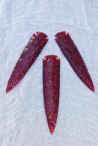 หินออบซิเดียนสีแดงธรรมชาติทำมือขายดีที่สุด สำหรับการป้องกันและเสริมพลังบวก มีจำหน่ายในราคาที่ดีที่สุด - Product Image 2