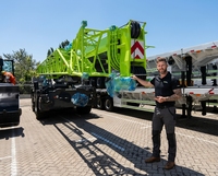 Grue tout-terrain tendance ZRT700V532 70T 46m pour le levage de modules de plateformes offshore et les travaux de maintenance de raffineries