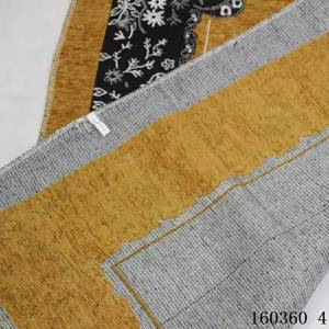 Directo del fabricante, alfombra sintética suave, sedosa y lisa de nuevo diseño, la última alfombra islámica antideslizante hecha de poliéster. - Product Image 2
