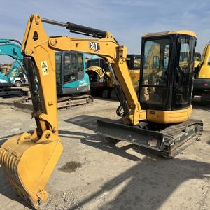 Mini-excavatrice sur chenilles d'occasion 303.5E |   Excavatrice hydraulique compacte Caterpillar d'occasion de 3,5 tonnes, modèle 2024, godet de 0,15 m, 23,6 kW - Product Image 1