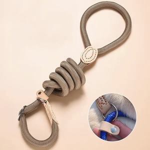 Cuerda trenzada de alta resistencia, cuerda redonda de nailon ajustable, cuerda de poliéster duradera de cuero y Collar, correa para correr para perros, cadena P para perros - Product Image 6