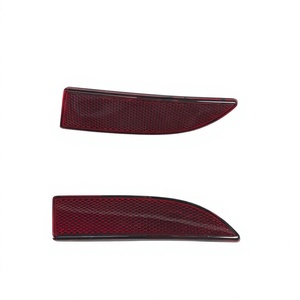 Reflector de Parachoques Trasero 4G4313A55BA 4G4313A56BA para <span class=keywords><strong>Aston</strong></span> <span class=keywords><strong>Martin</strong></span> RP VT DB11, Par de Reflectores de Luz Antiniebla de Advertencia para Parachoques Trasero - Product Image 1