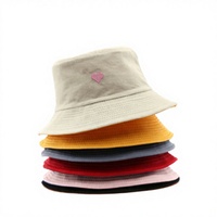 Chapeau Bob Réversible en Toile de Coton de Haute Qualité avec Broderie de Lettres, Idéal pour les Voyages et Activités de Plein Air, Unisexe