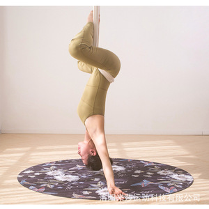 Tapete de Yoga Redondo de 1.4m, de Caucho Natural, Portátil, con Diseño Estampado, para Uso en Interiores y Exteriores - Product Image 5