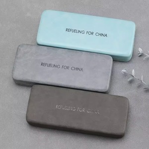 Estuche Metálico Rectangular Gris Claro para Gafas de Sol y de Vista, con Cierre Magnético, para Hombre y Mujer, Tipo Caja - Product Image 2