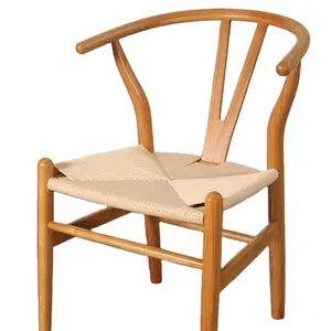 创新的木椅设计: 独特舒适的凳子提升您的家居装饰