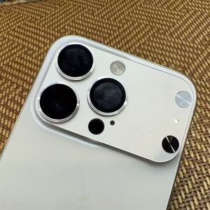 Protector de Lente de Cámara Metálico, Convierte para iPhone 16, 15, <span class=keywords><strong>14</strong></span> Pro a 17 Pro Max, Conversor de Cámara Completo - Product Image 1