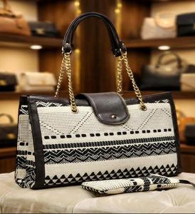 Bolso Tote de Lona con Estampado Floral, el Más Vendido del 2026, con Bolsa de Mano a Juego |   Bolso de Hombro de Lujo Hecho a Mano - Product Image 1