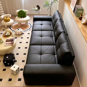Elegante Sofá Moderno Tapizado de Tres Plazas en Cuero Negro con Respaldo Recto y Brazos Rectos para Sala de Estar Residencial - Product Image 1