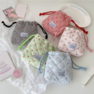ถุงเชือกรูดกันฝุ่นแบบพกพาลายดอกไม้ลายตาราง - Product Image 2