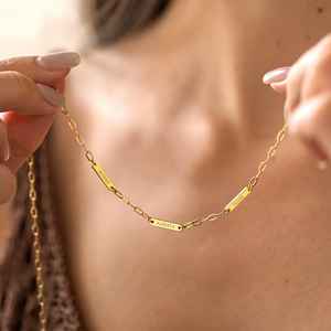 Collana Personalizzata in Acciaio Inossidabile con Mini Barra Incisa, <span class=keywords><strong>Nomi</strong></span> dei <span class=keywords><strong>Bambini</strong></span>, Ciondoli Multipli, Regalo per la Famiglia, Regalo per la Mamma, Regalo di Natale - Product Image 2