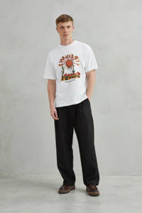 Camiseta blanca de gran tamaño unisex 100% algodón Diseño "SUNSET" con estilo Sun and Cactus Desert para hombres - Product Image 4