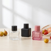 Botol Parfum Kaca Kosong, Botol Mini Isi Ulang dengan Tutup Sekrup untuk Penyimpanan Minyak Esensial Kosmetik
