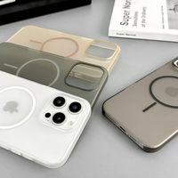Coque de téléphone magnétique antichoc ultra-fine mate translucide pour 12 13 Pro Max 14 15 16 Plus 17 avec boutons métalliques en PC rigide