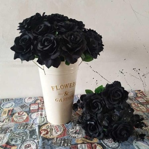 C0283 vendita calda finta seta artificiale bianco <span class=keywords><strong>Rose</strong></span> nere con steli fiore rosa per eventi funebri - Product Image 1