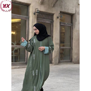 Vêtements islamiques en gros Turquie Robe imprimée Grande taille Jupes pour femmes <span class=keywords><strong>Ensemble</strong></span> deux pièces Abaya de prière pour musulmanes - Product Image 5