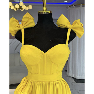 [Disponibile] Abito Lungo da Donna Primavera 2025 Stile Europeo e Americano, Dolce, Antistatico, <span class=keywords><strong>con</strong></span> Fiocco, Scollo a V e Volant - Product Image 2