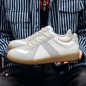 Zapatillas de estilo alemán vintage para hombre, de cuero genuino, planas, informales, para caminar. - Product Image 6