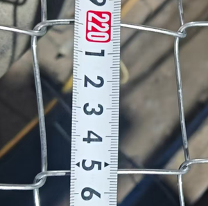 <span class=keywords><strong>Malla</strong></span> de Alambre <span class=keywords><strong>Simple</strong></span> de Torsión de 50 mm de Diámetro de Ojo, Ideal para Cercas de Propiedades, Parques, Jardines y Campos Deportivos - Product Image 3