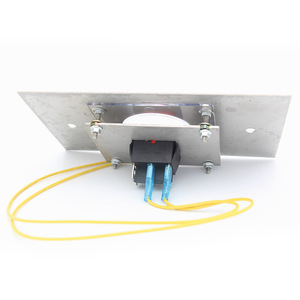 Boîte à interrupteurs anti-incendie Hitachi pour ascenseur, en métal, à fixation murale, type universel, pour pièces d'ascenseur - Product Image 4