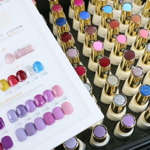 Kit de gel pour manucure complet de qualité professionnelle, 90 couleurs, sac de rangement portable avec fermeture éclair inclus, gel UV LED à retirer par trempage pour le travail quotidien de nail art - Product Image 1