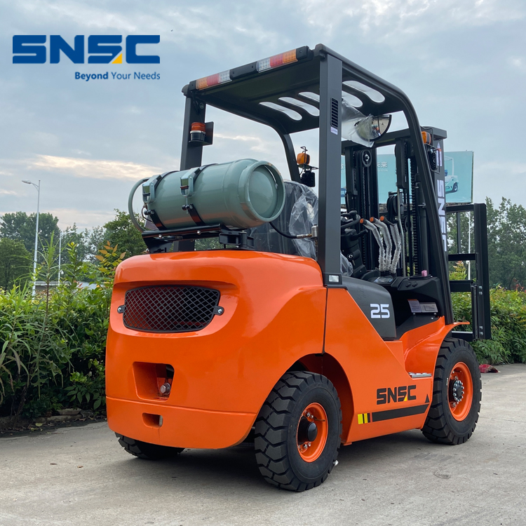Japan Nissan K25 Gas Engine Forklift 2.5ton LPG Truck
