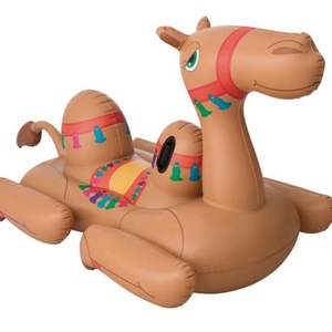 Bouée gonflable en PVC en forme de chameau 220*113*117 CM avec deux poignées pour enfants et adultes, flotteur de piscine - Product Image 1