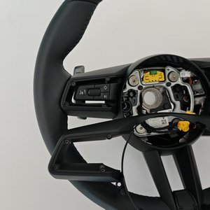 Cadre décoratif noir pour le volant de voiture de style GT avec effet de noircissement pour Macan Panamer Cayenne carrera 992419732 - Product Image 1