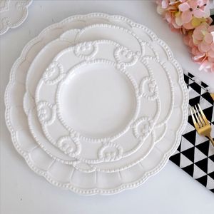 <span class=keywords><strong>Assiette</strong></span> de dîner personnalisée avec logo, style royal, motif floral, blanc classique, décorative en relief, ensemble de vaisselle en porcelaine, <span class=keywords><strong>assiette</strong></span> de présentation <span class=keywords><strong>pour</strong></span> mariage - Product Image 2