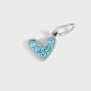 Collares con Colgante Ovalado Grande para Mujer, Logotipo Personalizado Innovador, Acabado Arcoíris PVD, Acero Fundido al Vacío - Product Image 5