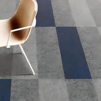 Dalles de moquette modernes à haute densité 650g/m², ignifuges, insonorisantes, antidérapantes, avec support en PVC double couche pour bureau