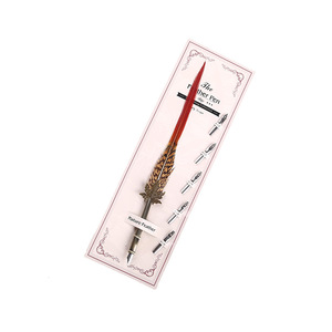 Ensemble de <span class=keywords><strong>calligraphie</strong></span> vintage médiévale <span class=keywords><strong>anglaise</strong></span> Bookworm Water Writing Fountain avec <span class=keywords><strong>plume</strong></span> à plumeau et stylo <span class=keywords><strong>plume</strong></span> - Product Image 4