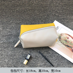 Trousse de maquillage tendance de style coréen, trousse de toilette portable en cuir et PVC patchwork, organiseur de voyage grande capacité. - Product Image 5