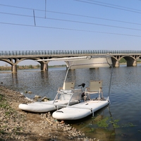 Kayak gonflable de 3.2m à pédales pour les sports nautiques en plein air, adapté à la pêche, au tourisme et aux loisirs.