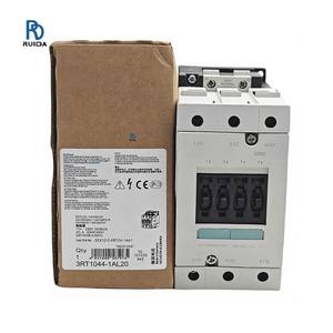 Contacteur AC triphasé 3RT1044-1AL20 en stock, interrupteur haute puissance 50/60Hz, montage sur rail DIN pour le contrôle des charges industrielles - Product Image 1