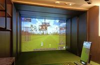 Simulateur de golf intérieur personnalisé 4K HD triple couche insonorisé Tissu pour écran d'impact de projecteur pour jouer au golf Tissu pour écran