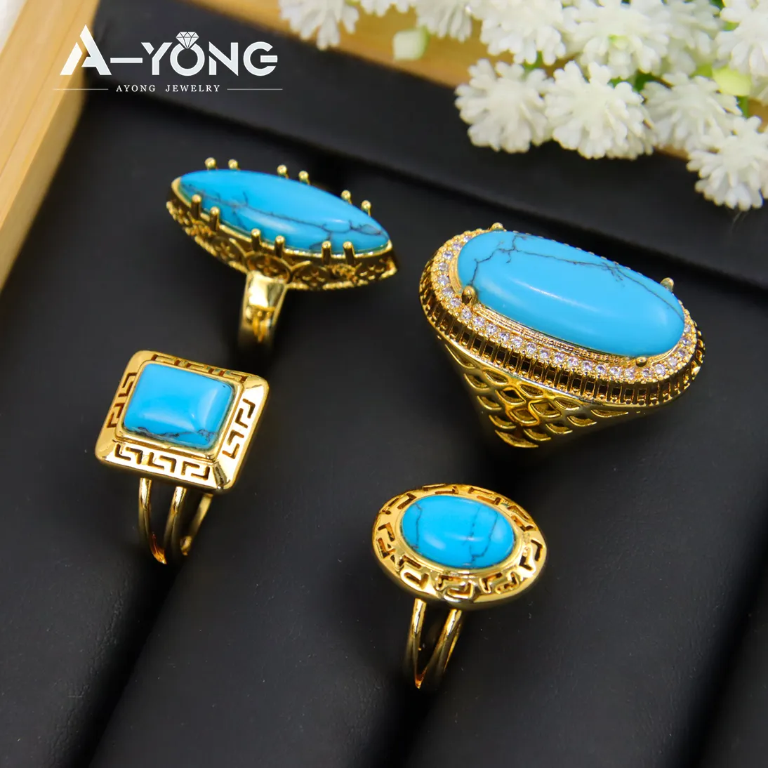 Derniers modèles de bijoux Ayong Bagues carrées en laiton plaqué or 18 carats Bagues turquoise pour femmes